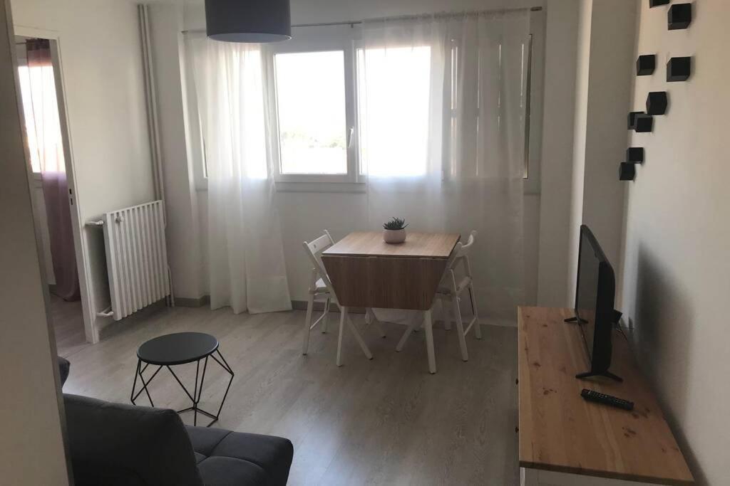 Bel Appartement T3 Mourillon A 5 Min Des Plages - Vue Mer Toulon Exterior foto